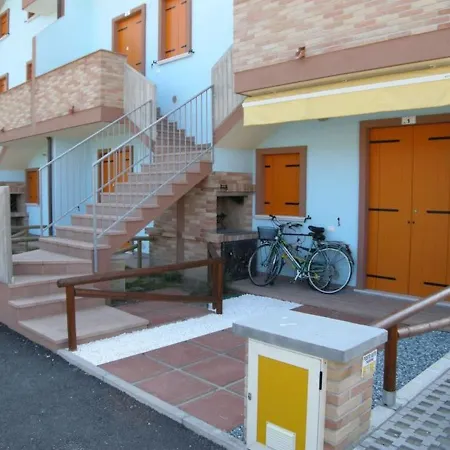 Relax And Enjoy Your In Rosolina By The Pool Apartment