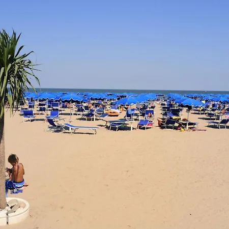 Apartment Relax And Enjoy Your In Rosolina By The Pool Rosapineta